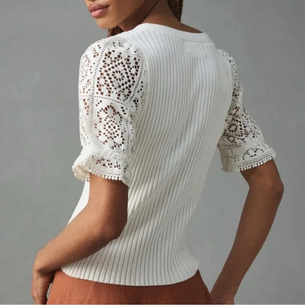 White Lace-Sleeve V-Neck Ribbed Sweater - Picture 3 of 12